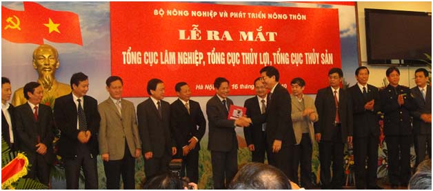 Lễ ra mắt 3 Tổng cục: Thủy lợi, Lâm nghiệp và Thủy sản.[17/03/10]